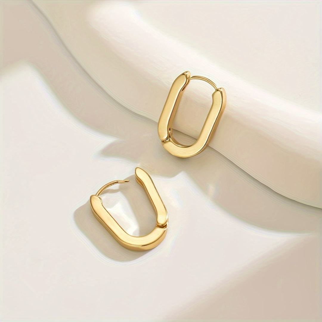 Boucles d'Oreilles - Épure Géométrique Chic, vue détail