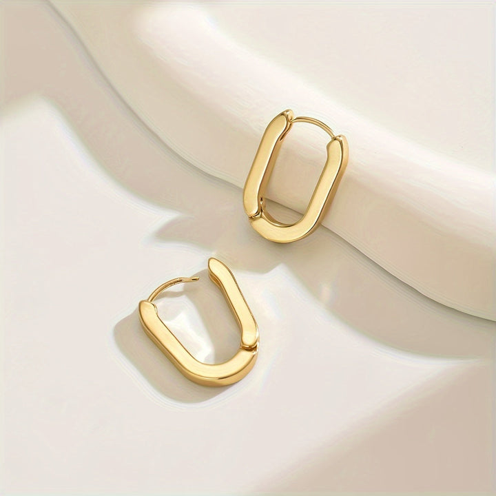 Boucles d'Oreilles - Épure Géométrique Chic, vue détail
