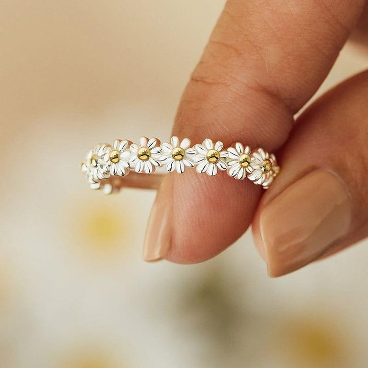 Bague marguerite émaillée vue