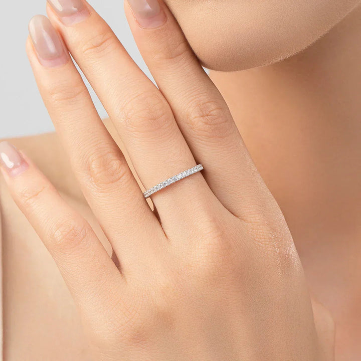 Bague éternité minimaliste