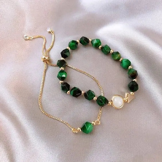 Ensemble de bracelets verts